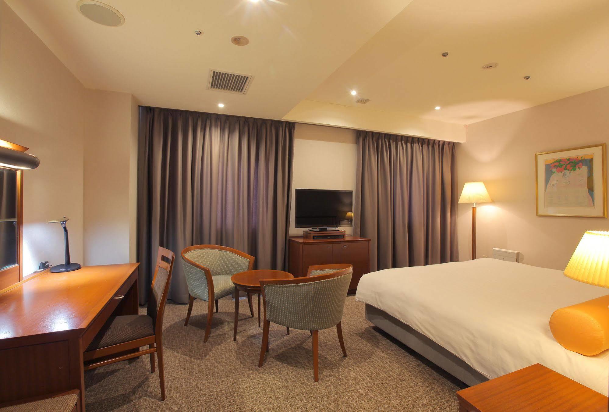 Odakyu Station Hotel Hon-Atsugi Extérieur photo