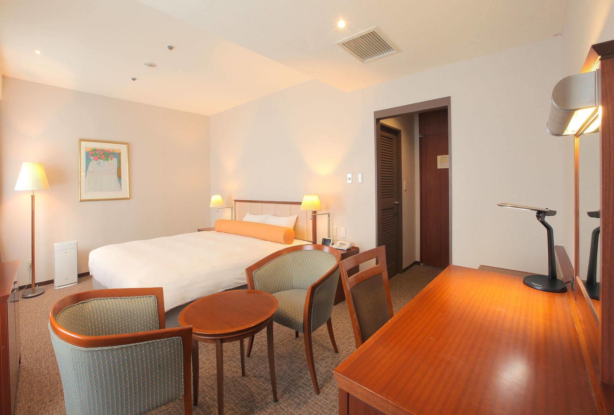 Odakyu Station Hotel Hon-Atsugi Extérieur photo