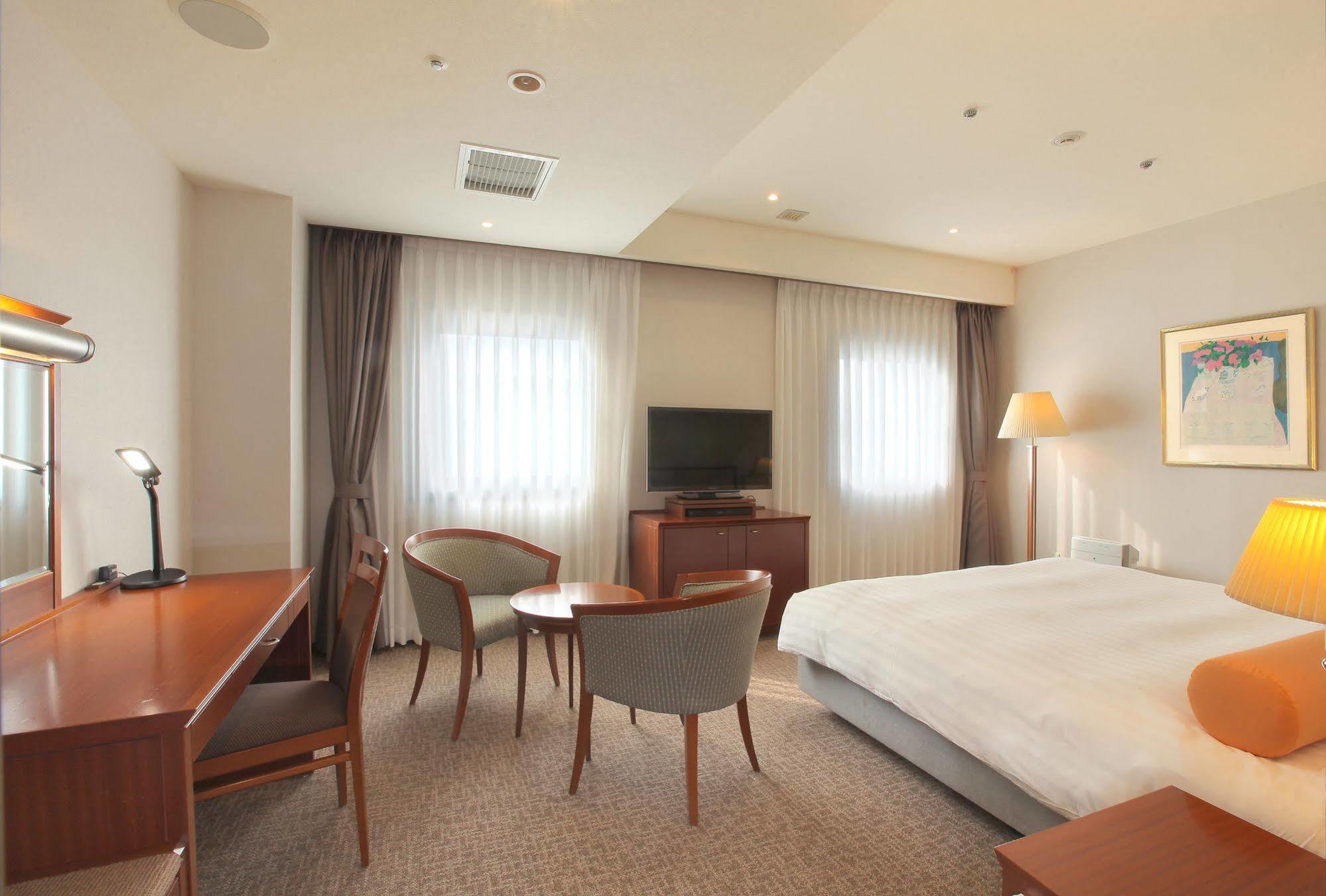 Odakyu Station Hotel Hon-Atsugi Extérieur photo